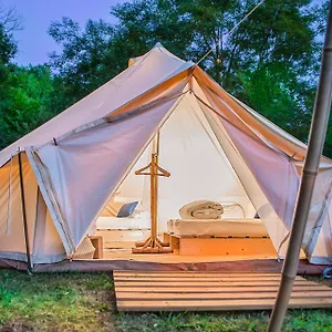 https://lodging-destination-nature-dordogne.midi-pyreneeshotels.com