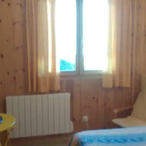 https://la-carline.fr-provencehotel.com