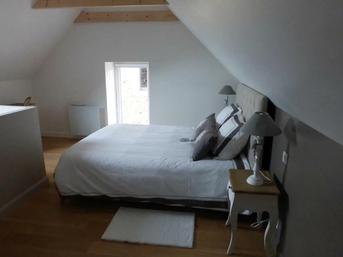 Bed and Breakfast Manoir De Kermilven Tremeven  Отель типа 